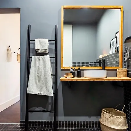 Depok - 2 Bedrooms And Balcony In Eixample Dreta