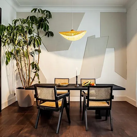 Depok - 2 Bedrooms And Balcony In Eixample Dreta Apartmán Barcelona